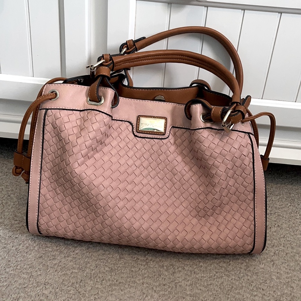 A Simply Noelle Purse